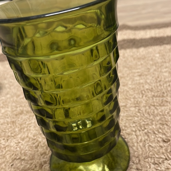 Vintage mid century avocado glasses, set a four green one blue no cracks - Picture 6 of 7